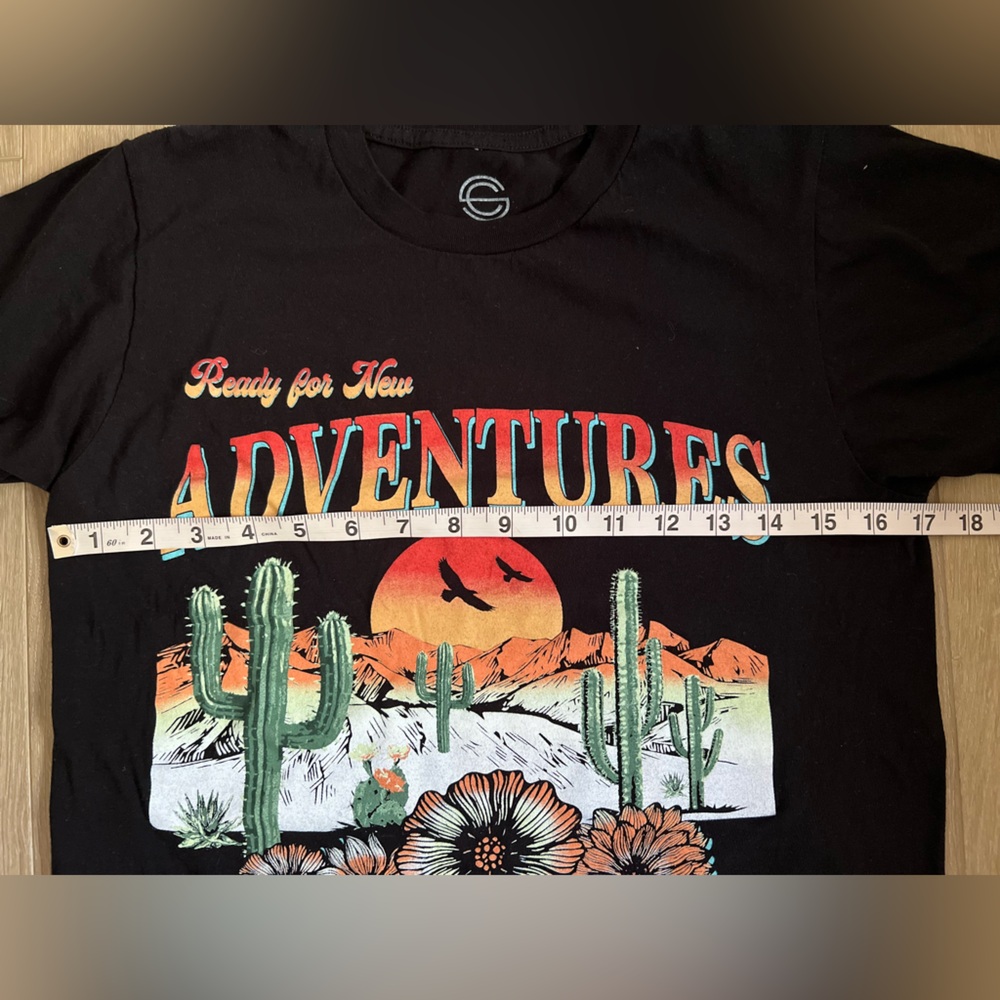 SOCIAL CULTURE Ready For New Adventures Graphic Tshirt EUC - Picture 5 of 7
